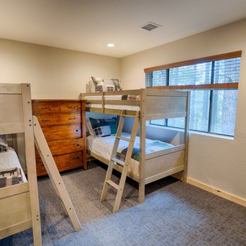 Buck Springs Resort - Two sets of bunk beds, upstairs in 3 bedroom cabin. - Resorts Near Me - Pinetop, Arizona Buck Springs Resort - Two sets of bunk beds, upstairs in 3 bedroom cabin. - Resorts Near Me - Pinetop, Arizona