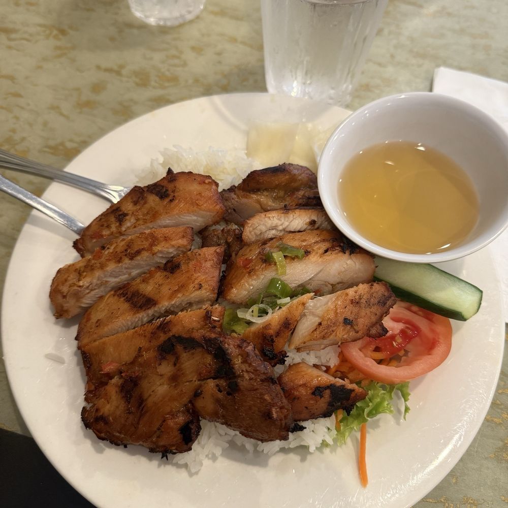 Lemongrass chicken Lemongrass chicken