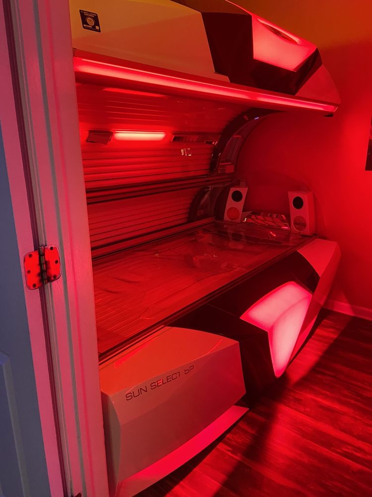 CITY TROPICS TANNING SALON 90 Photos & 20 Reviews 440 Ridge Rd