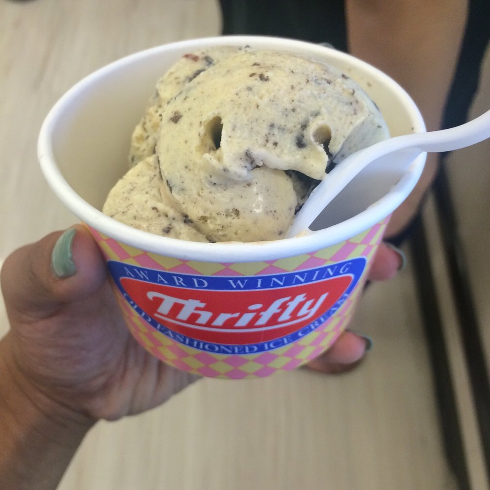 Cookies and cream single scoop aka 3 scoops