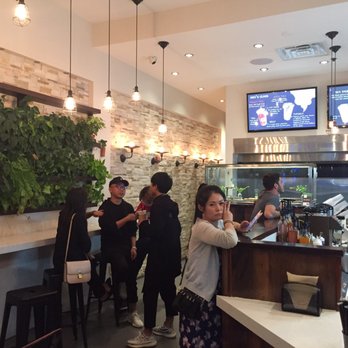 Miu's Tea - Interior and my beautiful sis again - Bubble Tea Near Me - Miami, Florida Miu's Tea - Interior and my beautiful sis again - Bubble Tea Near Me - Miami, Florida