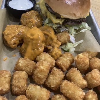Buffalo Wild Wings - Burger bundle $10 good deal. Boneless wings, tater tots, & double cheeseburger - Chicken Wings Near Me - Burbank, California