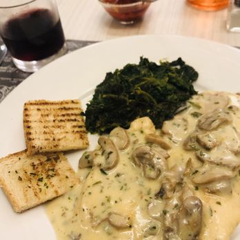 Regina Restaurant - Chicken and spinach - Italian Near Me - Vicenza, Virgin Islands Regina Restaurant - Chicken and spinach - Italian Near Me - Vicenza, Virgin Islands