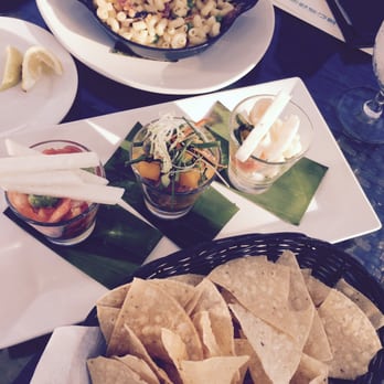 Fuego - Bacon truffle mac and cheese & ceviche sampler! Unlimited chips!! - Mexican Near Me - Long Beach, California