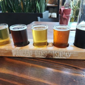 Viking Brewing - Southtowne Pub - Beer flight - Pubs Near Me - Eugene, Oregon