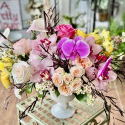 A Pretty Flower by A & A Floral Arts - Lauren