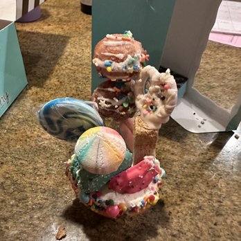 Trophy Cupcakes and Party - Coffee & Tea Near Me - Seattle, Washington