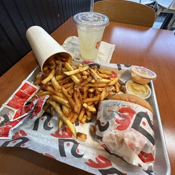 Roaming Rooster - Honey Butter chicken sandwich, fries, & lemonade - Beverage Store Near Me - Gaithersburg, Maryland
