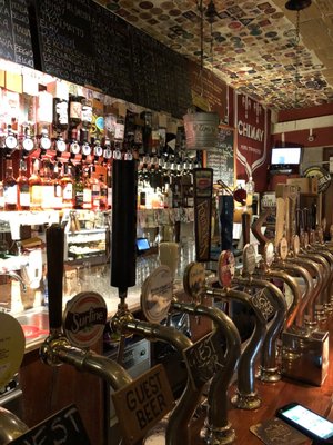 Il Santo Bevitore craft pub by null
