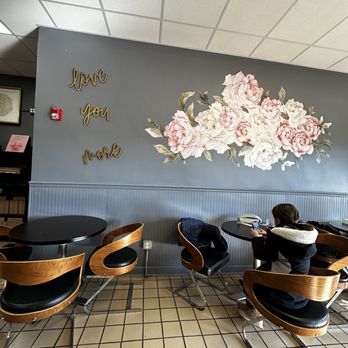 Atrevete Confections - Interior - Macarons Near Me - Montgomery, Illinois