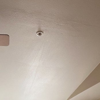 Wilsonville Summit Apartments - Ceiling - Apartments Near Me - Wilsonville, Oregon Wilsonville Summit Apartments - Ceiling - Apartments Near Me - Wilsonville, Oregon
