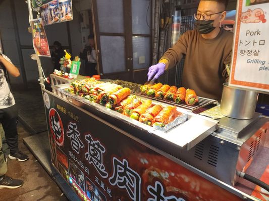 Linjiang Night Market by null