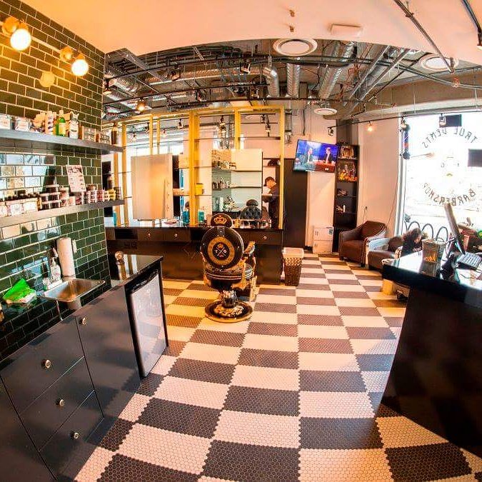 True Gents Barbershop Logo