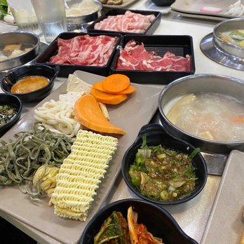 Spring Shabu-Shabu - The boiling pot is adjusted by your table with knobs to adjust the level of heat - Hot Pot Near Me - Boston, Massachusetts Spring Shabu-Shabu - The boiling pot is adjusted by your table with knobs to adjust the level of heat - Hot Pot Near Me - Boston, Massachusetts