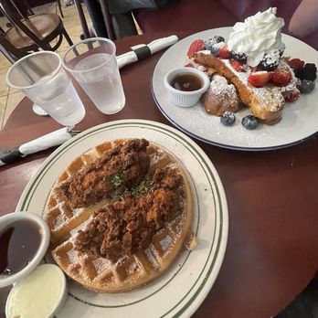 Cafe Los Feliz - Chicken and Waffles & French Toast - Coffee & Tea Near Me - Los Angeles, California