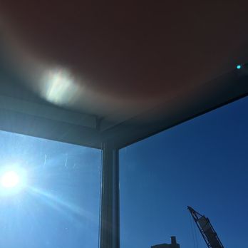 The Shade Store - Poor quality demonstrated by the gap between the shades. - Shades & Blinds Near Me - Philadelphia, Pennsylvania