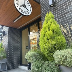 Airfield Estates - Vancouver Tasting Room - Entry