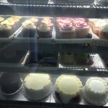 Montauk Bake Shoppe - Bakeries Near Me - Montauk, New York