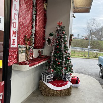 Exxon - Gas Stations Near Me - CHILHOWIE, Virginia