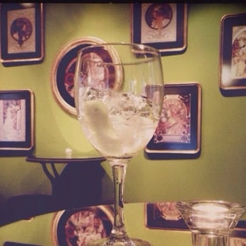 Moderniste - Un gin tónic perfecto!!!! - Coffee & Tea Near Me - Seville, SE