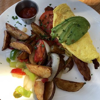Veranda Restaurant - Veranda Omelet (perfectly made with just enough cheddar and bacon inside) - American Near Me - San Diego, California Veranda Restaurant - Veranda Omelet (perfectly made with just enough cheddar and bacon inside) - American Near Me - San Diego, California