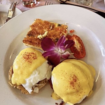 Ouisie's Table - Eggs Benedict - New American Near Me - Houston, Texas Ouisie's Table - Eggs Benedict - New American Near Me - Houston, Texas