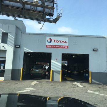 16 Minute Smog - Shop - holds 4 cars - Smog Check Stations Near Me - Los Angeles, California 16 Minute Smog - Shop - holds 4 cars - Smog Check Stations Near Me - Los Angeles, California