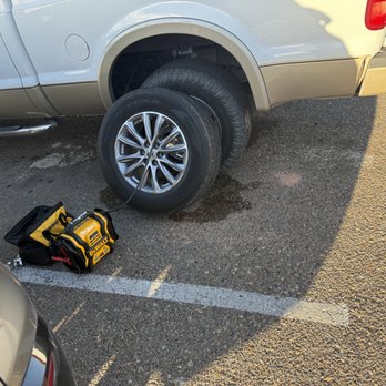 Mcneal'S Towing Car & Truck Repair: Reliable Roadside Help