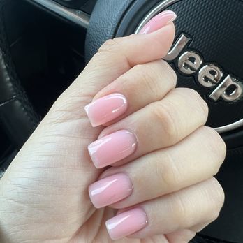 Art Glow Nails  - So clean - Nail Salons Near Me - Van Nuys, California