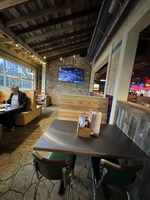 Willie's Grill & Icehouse by null