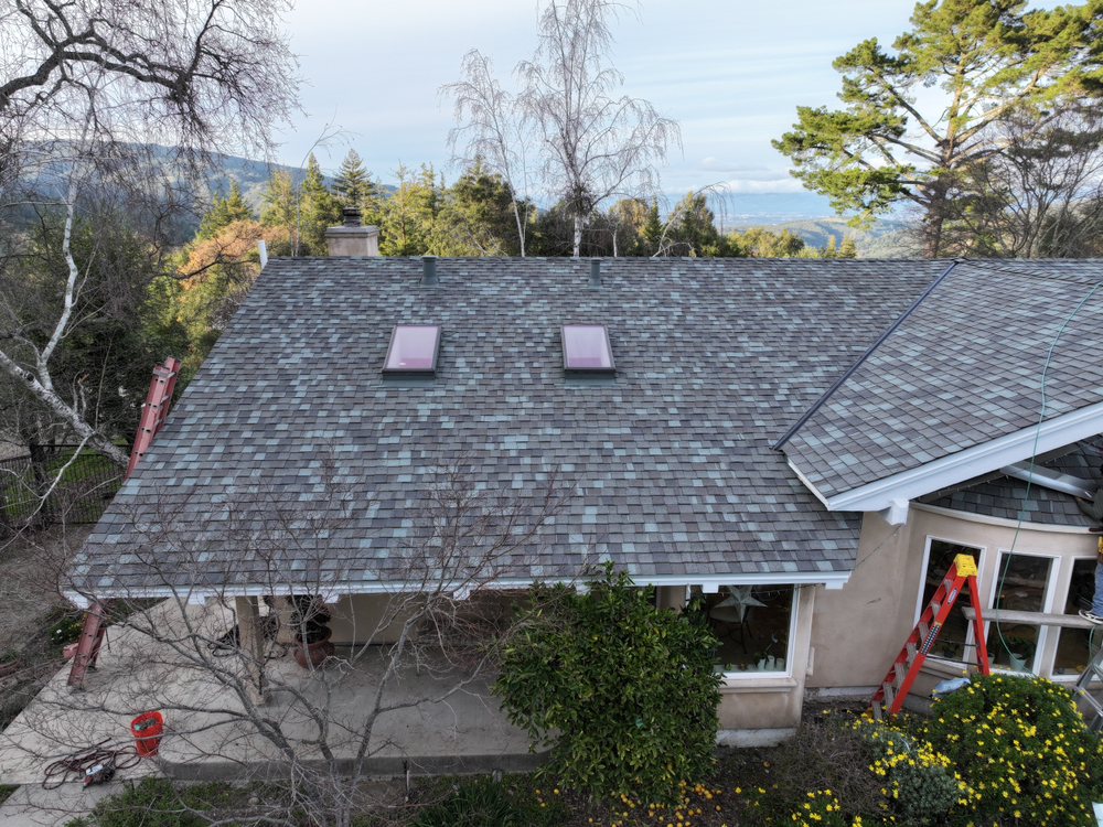Slide of E & E Roofing