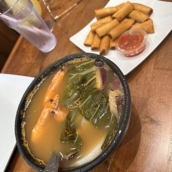 Max’s Restaurant - Chicago - SINIGANG NA HIPON and Lumpiang Shanghai - Filipino Near Me - Chicago, Illinois Max’s Restaurant - Chicago - SINIGANG NA HIPON and Lumpiang Shanghai - Filipino Near Me - Chicago, Illinois