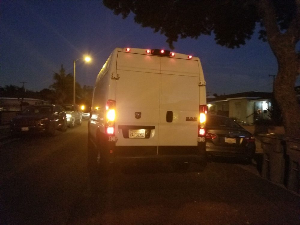 AMAZON TRUCKING & DISTRIBUTION Updated July 2024 10 Photos 3030 E