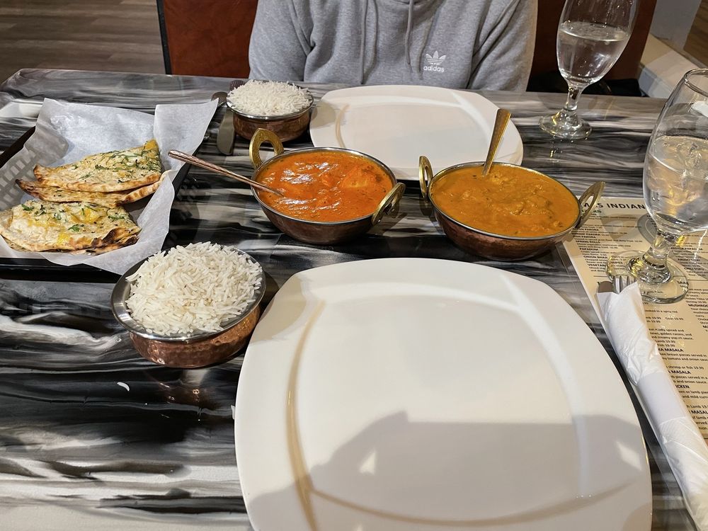 Aromas Indian Cuisine Logo