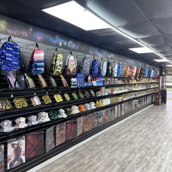 Stop N Smoke - Trays, hats, backpacks & tobacco products