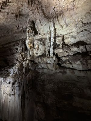 Natural Bridge Caverns by null