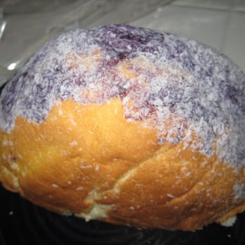 85°C Bakery Cafe-Irvine - Blueberry Bun - Coffee & Tea Near Me - Irvine, California 85°C Bakery Cafe-Irvine - Blueberry Bun - Coffee & Tea Near Me - Irvine, California