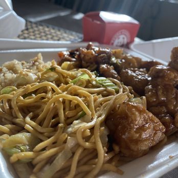 Panda Express - Chinese Near Me - Yucca Valley, California