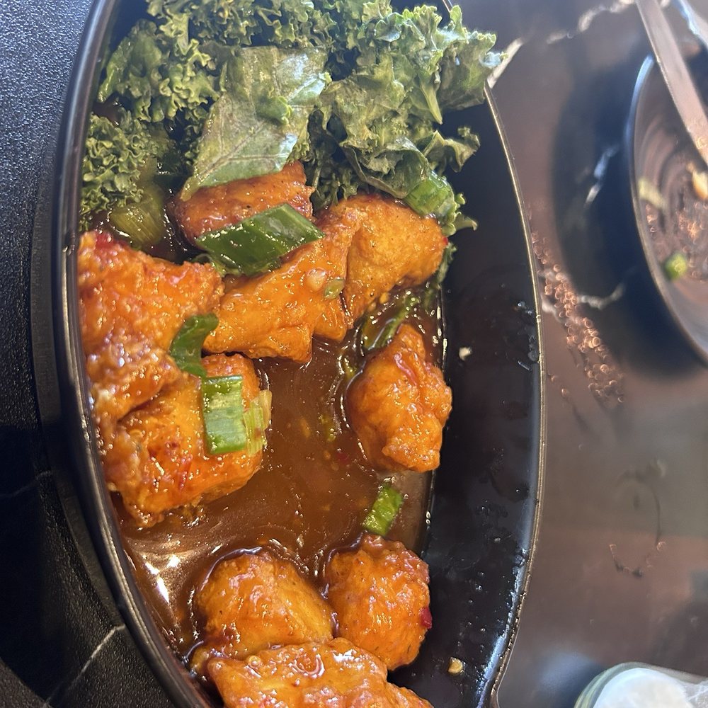The Friend's Table - Hot Honey Chicken Appetizer, very good! - New American Near Me - Fayetteville, North Carolina The Friend's Table - Hot Honey Chicken Appetizer, very good! - New American Near Me - Fayetteville, North Carolina