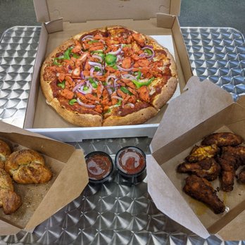 Tasty Pizza - Chicken tandoori pizza Garlic knots Achari wings - Pizza Near Me - Cupertino, California Tasty Pizza - Chicken tandoori pizza Garlic knots Achari wings - Pizza Near Me - Cupertino, California
