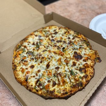 Curry Pizza - Butter chicken pizza - Indian Near Me - Bicknell, Utah