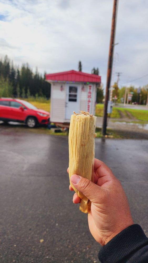 Outlaw Tamales Logo