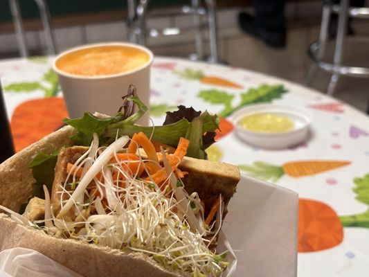The Last Carrot - smoothies, fresh juices, healthy fare, vegetarian friendly by null