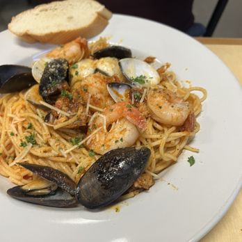 Granchio Seafood & Pasta Restaurant - Granchio Pasta - Chicken Wings Near Me - Rolesville, North Carolina