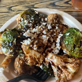 Kluddes Kitchen + Bar - Gastropubs Near Me - Redlands, California