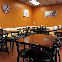 Mike and Mario’s Italian Restaurant - Inside is cute and clean. They immediately clean up your table as soon as you leave.
