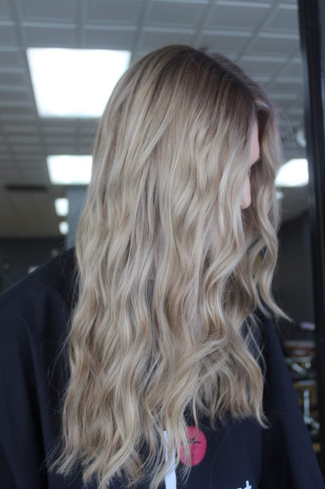 Blonde & Co Logo