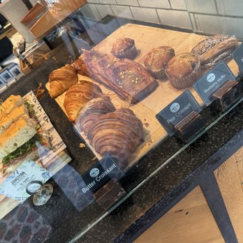 Junction Bakery & Bistro - Croissant - Breakfast & Brunch Near Me - Alexandria, Virginia