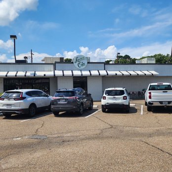 Louie's Cafe - Breakfast & Brunch Near Me - Baton Rouge, Louisiana