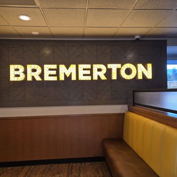 Denny's - Bremerton - Diners Near Me - Bremerton, Washington